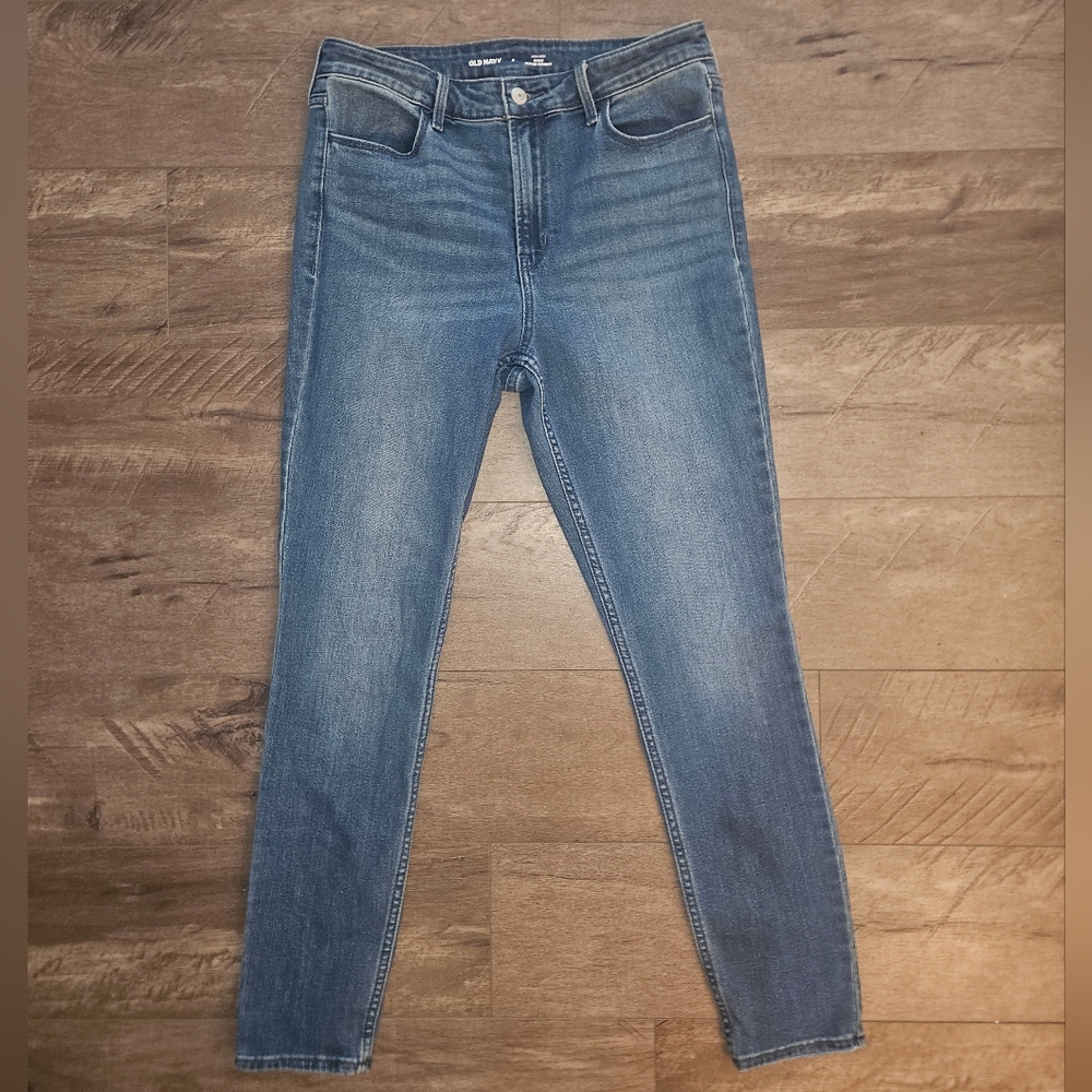 Old Navy Wow Super Skinny Jeans - Size 8 - Picture 2 of 6